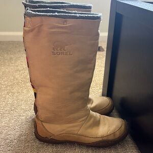Sorel Women's Beige and Brown Winter Boots